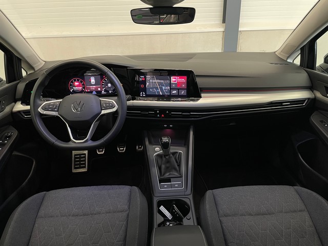 VW - Golf VIII Variant 1.0TSI Move_5