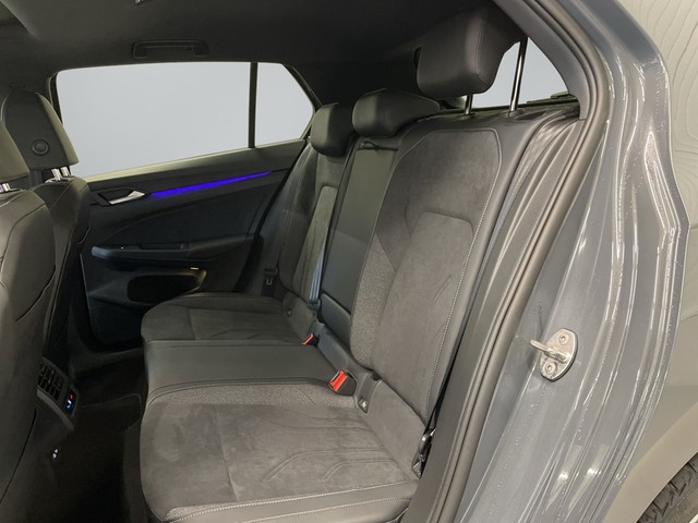 VW - GOLF VIII 1.5 E-TSI Style LED+KAMERA+PANO+ACC+HUD_3