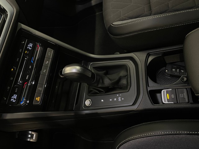 VW - Touran 2.0 TDI 7-Sitze+LED+AHK++_9
