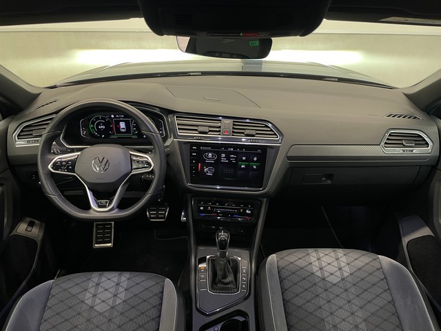 VW - Tiguan R-Line 2.0 TDI DSG AHK+NAV+TOUCH+APP+KAMERA_5