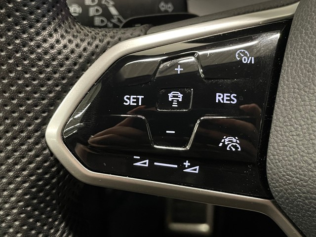 VW - Golf VIII Lim. 2.0 GTD HEAD-UP+LED+KAMERA+KEYLESS++_7