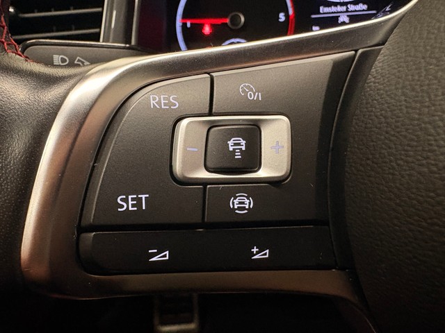 VW - T-ROC 2.0 TDI Sport AHK+KAMERA+ACC++_7