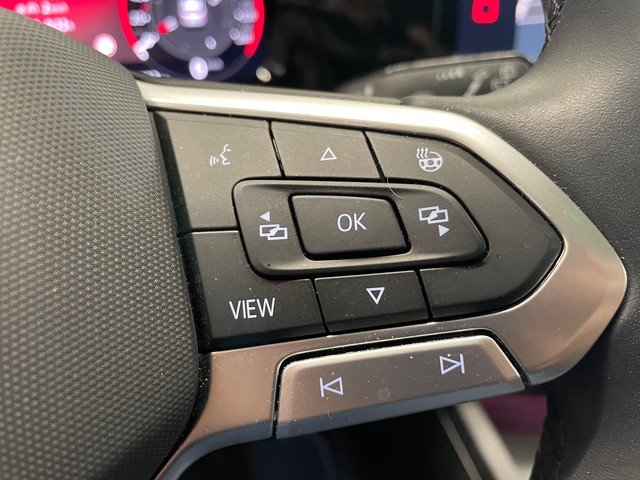 VW - Golf VIII Variant 1.0TSI Move_8