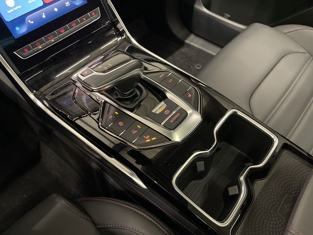 Maxus - Euniq 6 130 kW Limited LED+LANE+SITZ-HZG_10