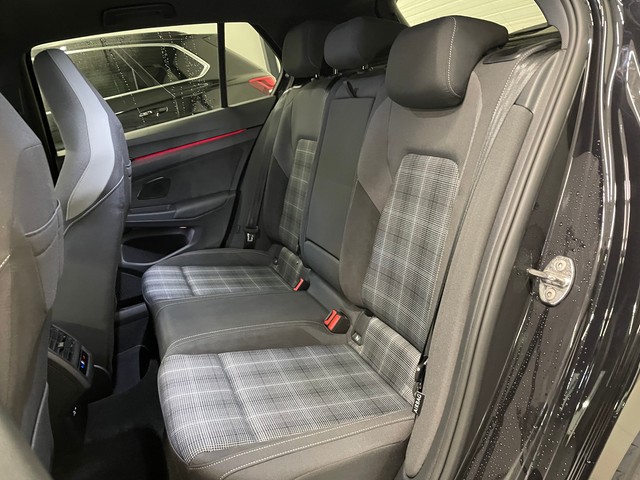 VW - Golf VIII Lim. 2.0 GTD HEAD-UP+LED+KAMERA+KEYLESS++_3