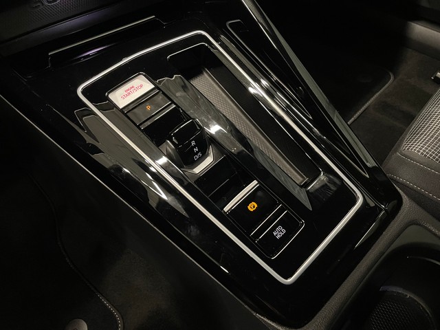 VW - Golf VIII Lim. 2.0 GTD HEAD-UP+LED+KAMERA+KEYLESS++_9