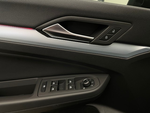 VW - Golf VIII Lim. 2.0 TDI 110 kW Goal_5