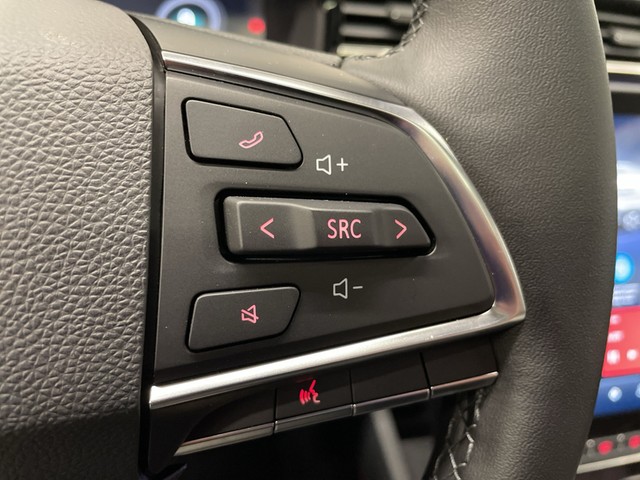 Maxus - Euniq 6 130 kW Limited LED+LANE+SITZ-HZG_8