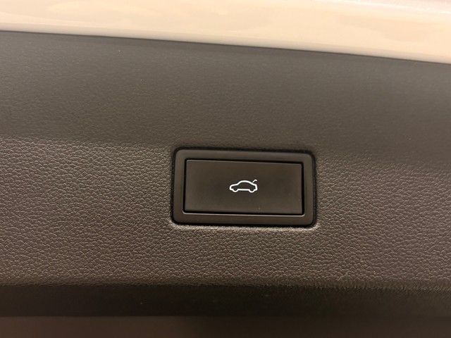 VW - T-ROC 2.0 TDI Sport AHK+KAMERA+ACC_2