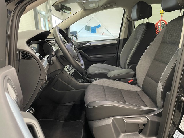 VW - Touran 2.0 TDI 7-Sitze+LED+AHK++_2