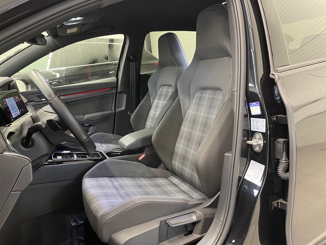 VW - Golf VIII Lim. 2.0 GTD HEAD-UP+LED+KAMERA+KEYLESS++_2