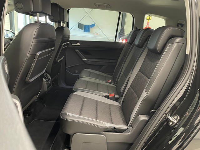 VW - Touran 2.0 TDI 7-Sitze+LED+AHK++_3