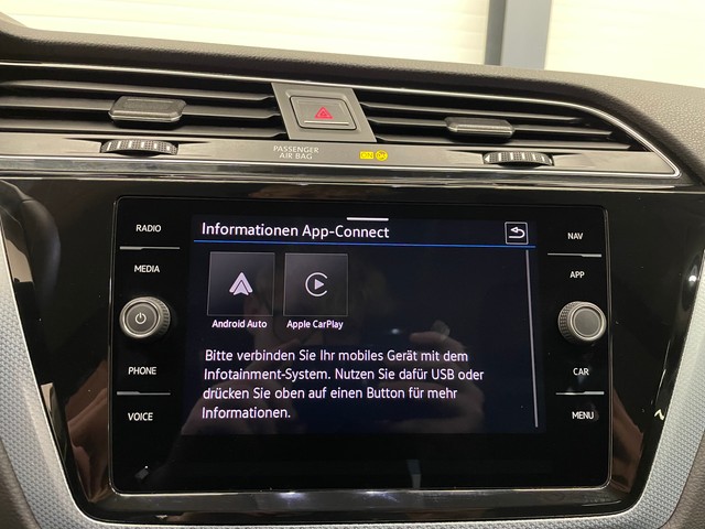 VW - Touran 2.0 TDI 7-Sitze+LED+AHK++_8