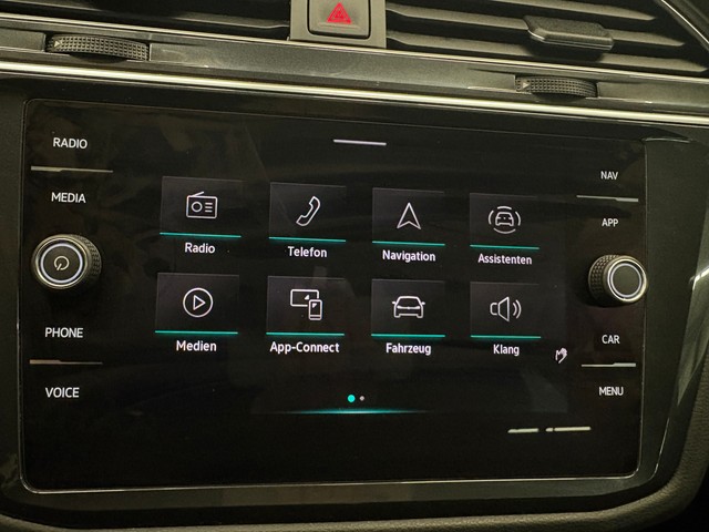 VW - Tiguan 2.0 TDI Active AHK+NAVI+KEYLESS++_9
