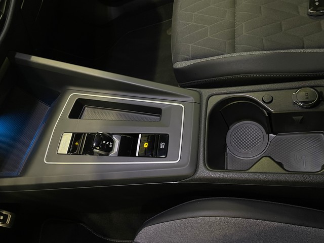 VW - Golf VIII Lim. 2.0 TDI 110 kW Goal_8