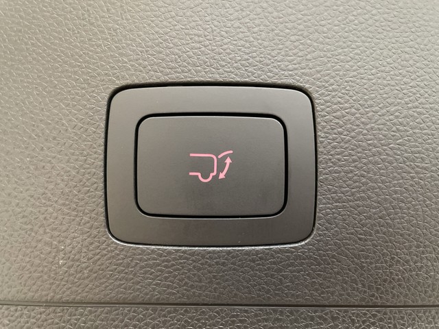 Maxus - Euniq 6 130 kW Limited LED+LANE+SITZ-HZG_2