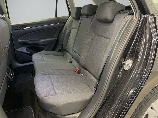VW - Golf VIII Variant 2.0 TDI Life APP+ACC+LANE+KAMERA+LED_3